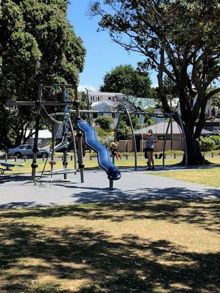 2/7 Fraser Road Narrow Neck_15