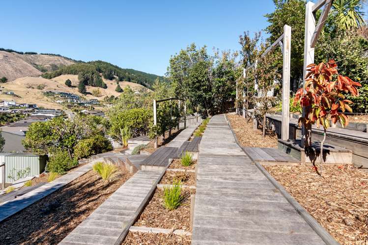 65 Washbourn Drive Richmond_16