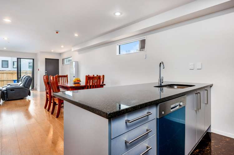 6/75 Tamahere Drive Glenfield_8