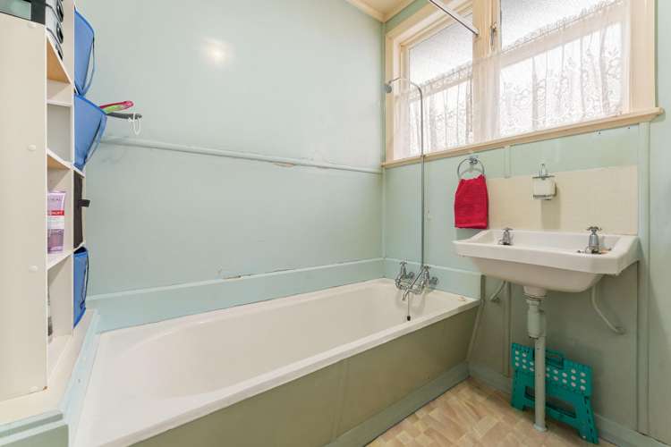 29 Twentythird Avenue Gate Pa_10