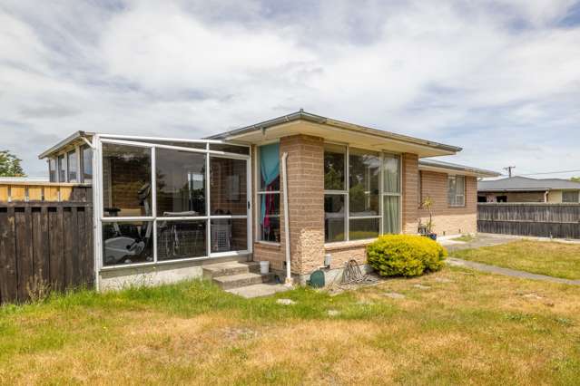 4 Woodlands Place Aranui_1