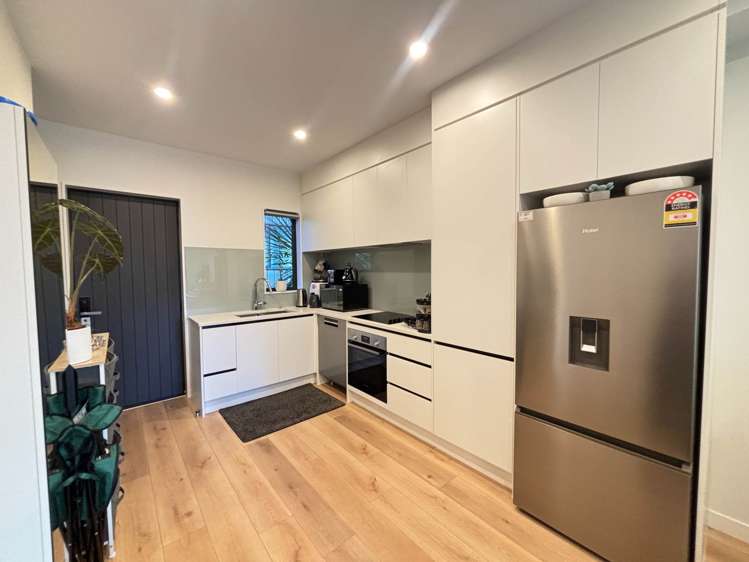 7/57 Kervil Avenue Te Atatu Peninsula_1