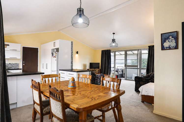 20A Whitworth Road Utuhina_10