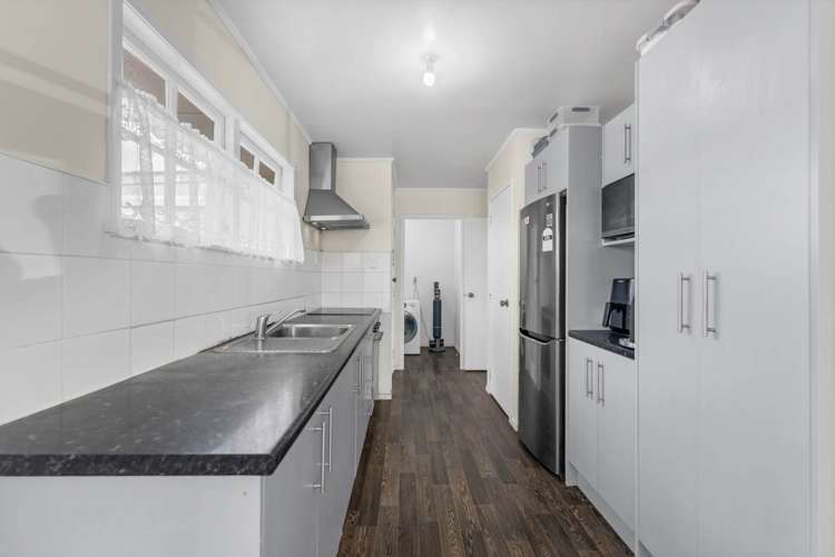 48 Burundi Avenue Clendon Park_7