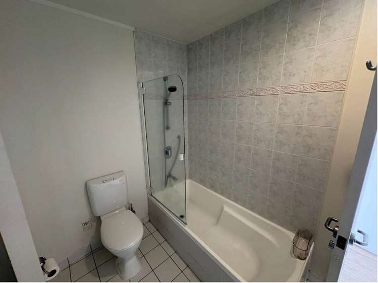 16A/89 Victoria Street West City Centre_10