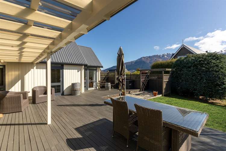 6 Kelvin Place Kelvin Heights_23