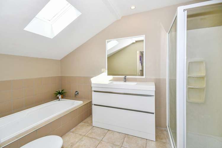 150 Charles Prevost Drive The Gardens_11