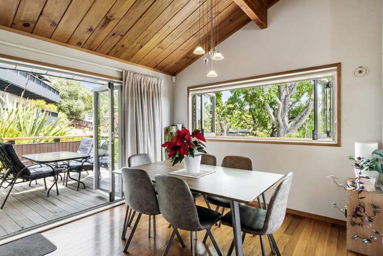 22 Surville Place Mairangi Bay_10