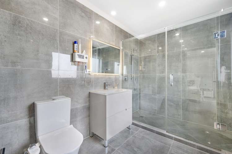 16A Sea Spray Drive Bucklands Beach_10