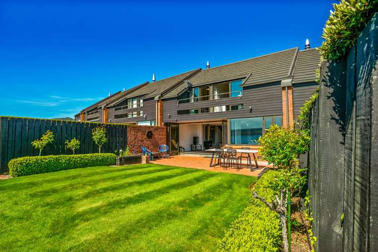 3/287 Lake Terrace Two Mile Bay_11