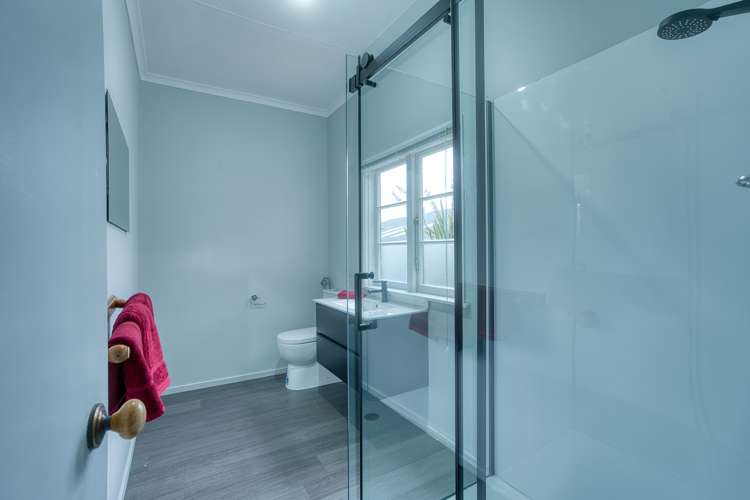 71 Hoffman Street Hokitika_18