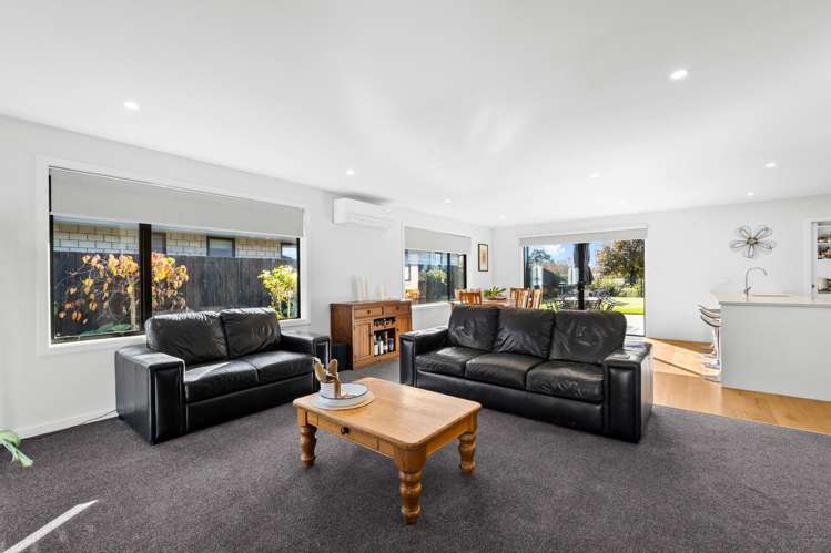 23 Redhaven Rise Netherby_9