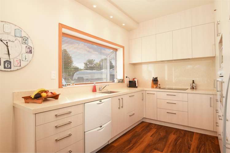33 McKenzie Road Owhata_1