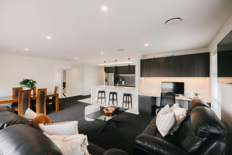 12 Serenity Crescent Kelvin Grove_16