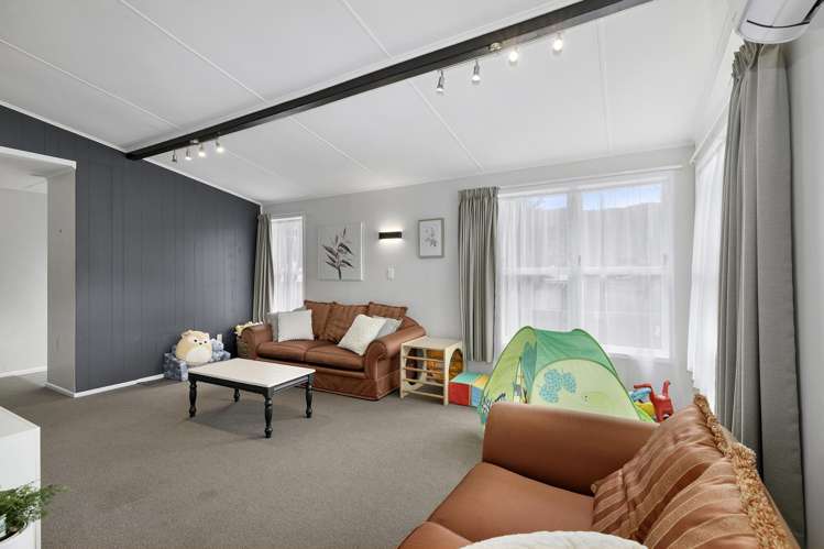 14 Matariki Grove Wainuiomata_7