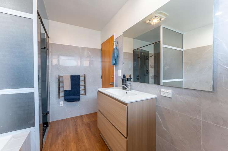 4 Miro Street Glenwood_18