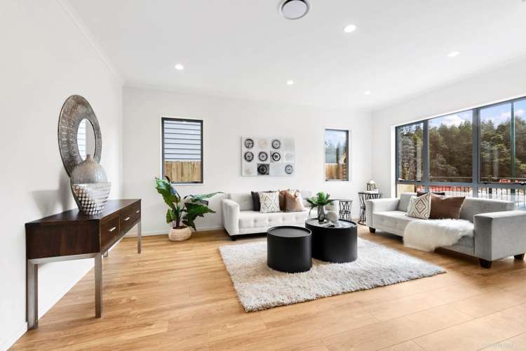 16 Tullymore Drive Flat Bush_5