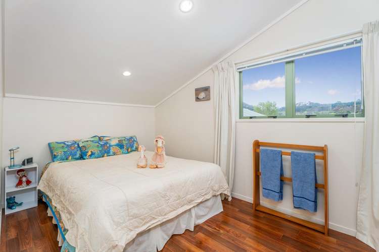 7 Martin Place Cooks Beach_17