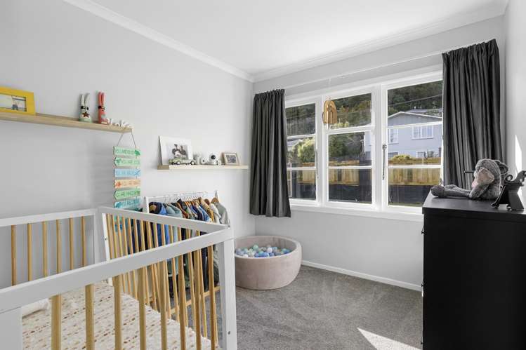 38 Petrie Street Wainuiomata_14