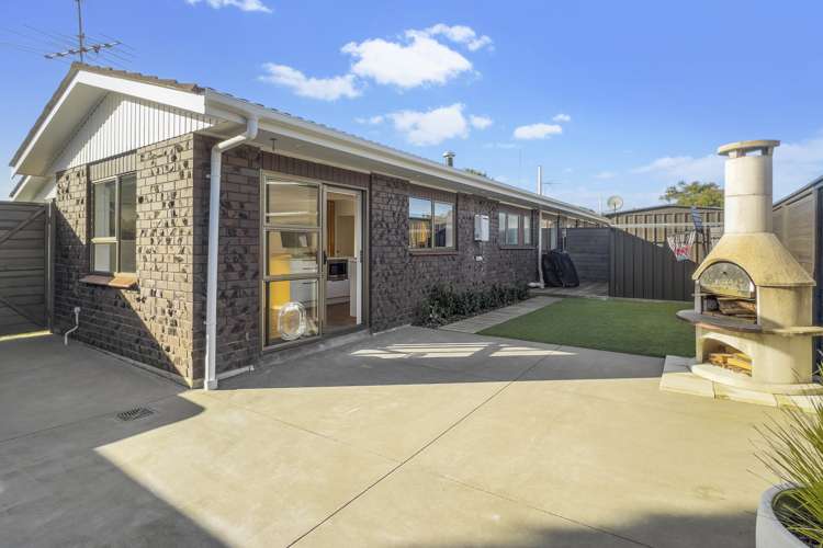 1/18 Vivian Wilson Drive Eastern Beach_13