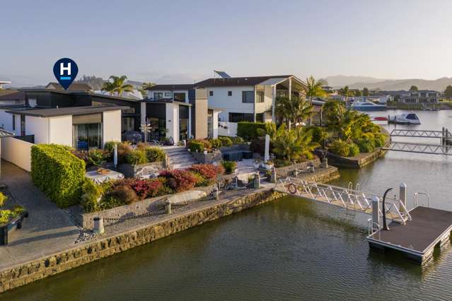 Luxury Canal Front Living