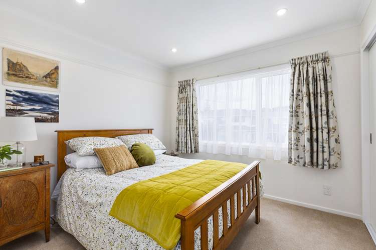 23 Donald Mclean Street Newtown_11