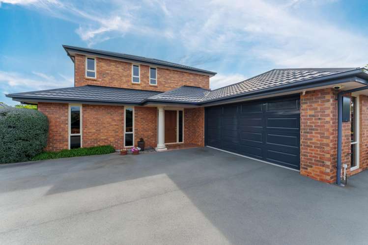 9 Saint Clair Close Harewood_24
