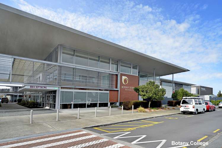 3 Michael Richard Place East Tamaki Heights_13