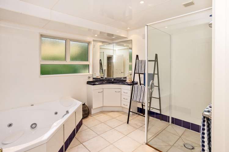 22 Raeburn Avenue Otatara_22