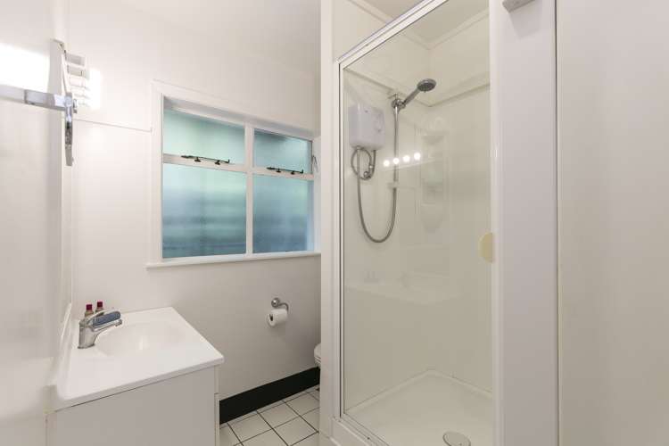 14/51 Adams Terrace Kelburn_7