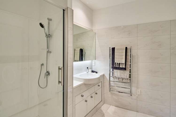 8B/42 Molesworth St Thorndon_9