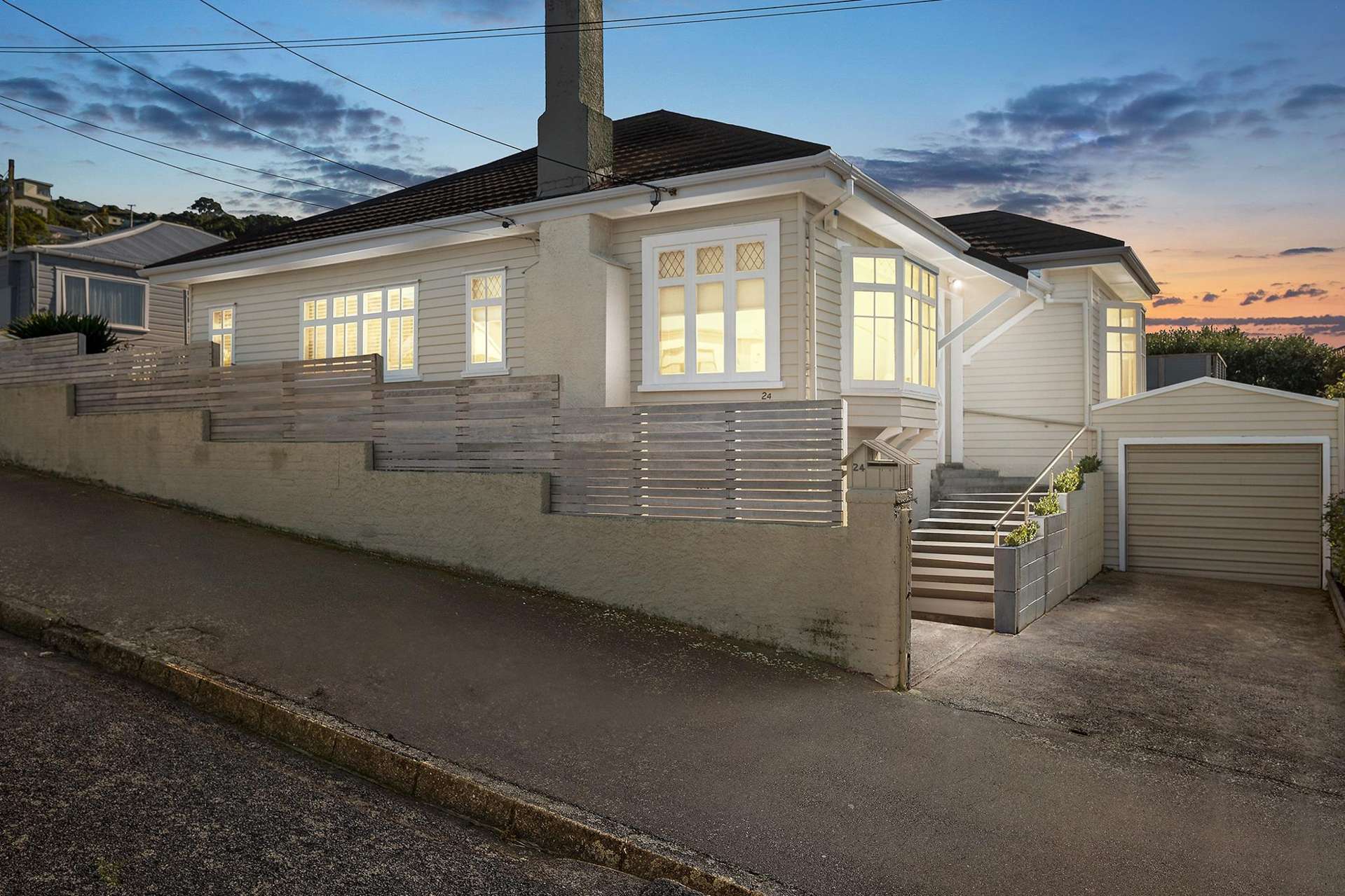 24 Wha Street Lyall Bay_0