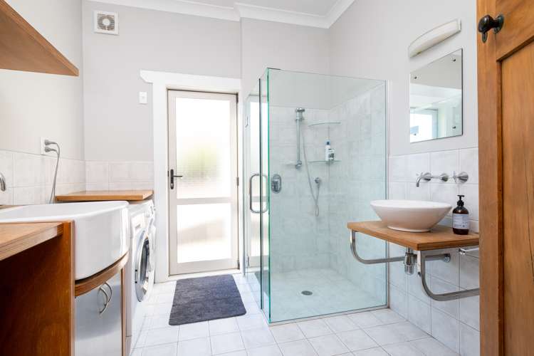 11 Lawrence Road Hospital Hill_18