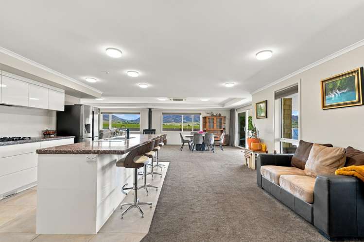 8 Sunset Place Otematata_3