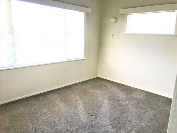 4 Jaemont Avenue Te Atatu South_16