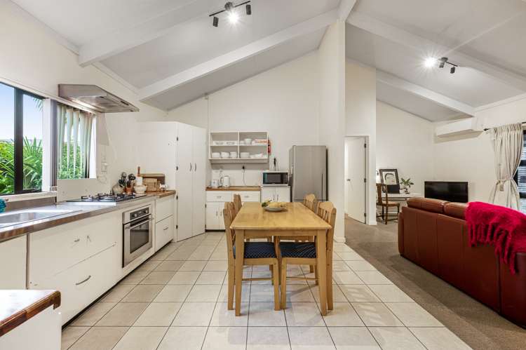 193 Henderson Valley Road Henderson_9