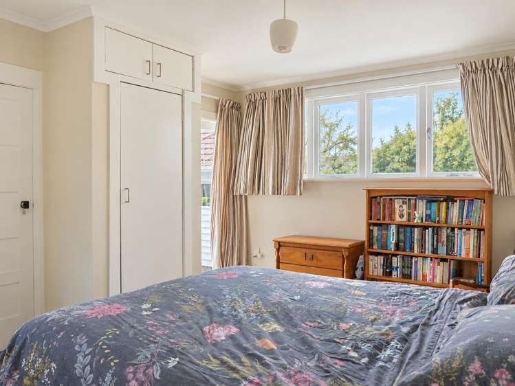 91 McCullough Mount Roskill_8