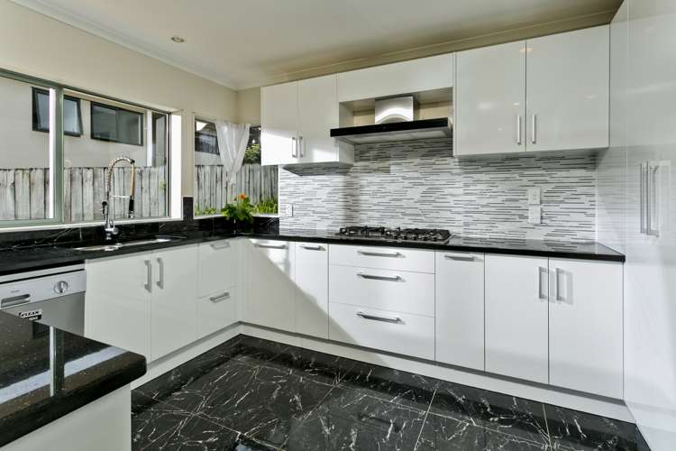 2 Lucas Way Albany_11