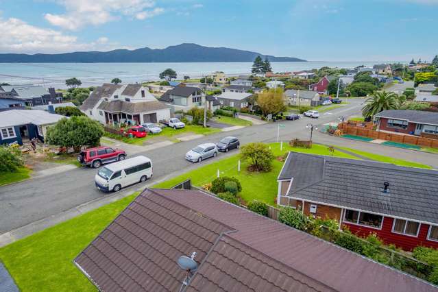 127 Seaview Road Paraparaumu Beach_1