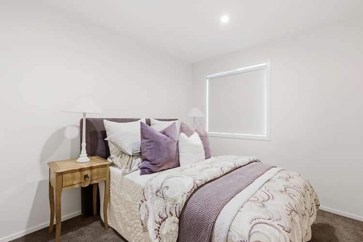 2/19 Trias Road Totara Vale_18