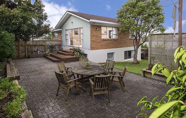 6 Galvan Avenue Sunnyhills_1