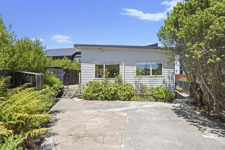 20 House Avenue Mangere Bridge_33