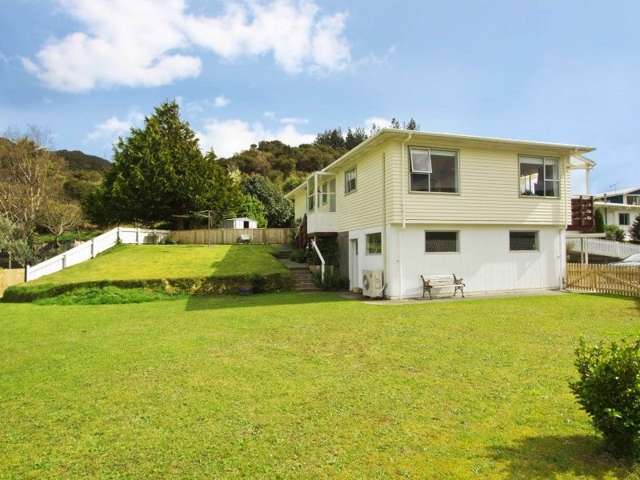 14 Naseby Grove Wainuiomata_4