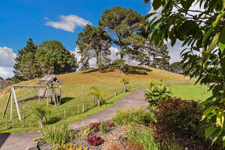 15 Brookdale Road Paremoremo_17