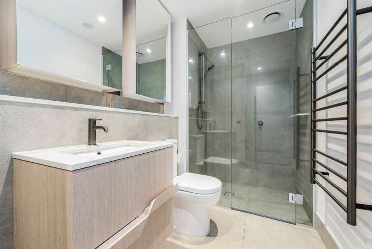 1507/10 Commerce Street Auckland Central_12