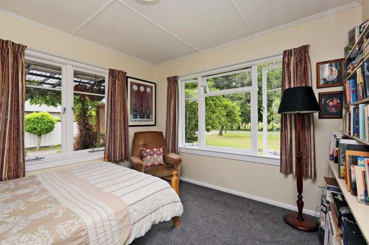 885 Park Road South Longlands_20