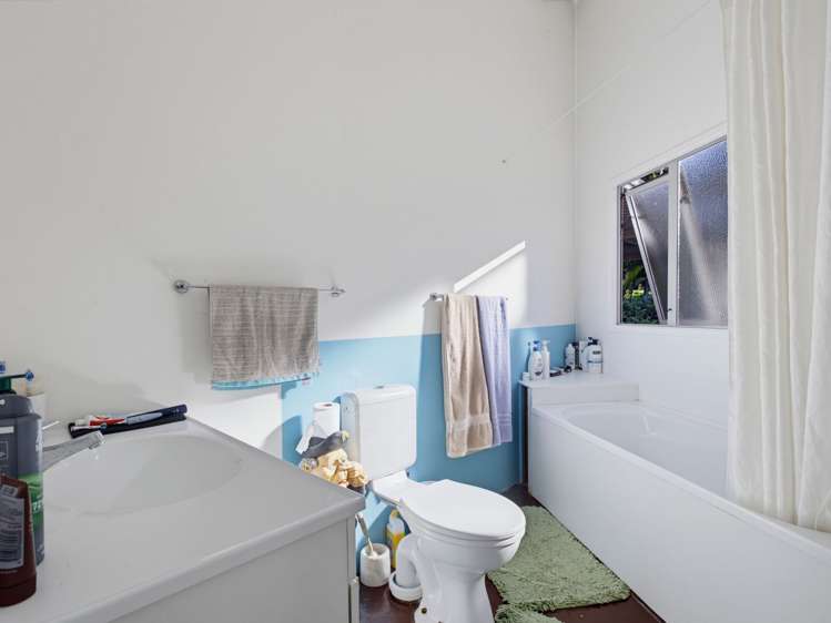 17 Huia Road Kaeo_24