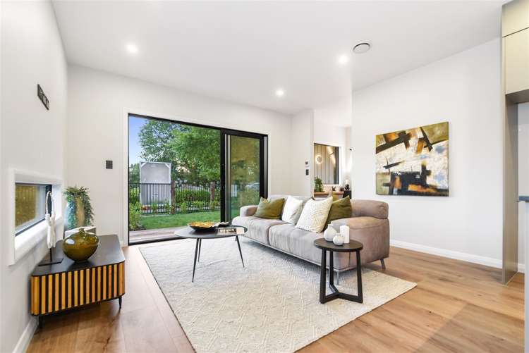 2/64 Banbury Crescent Fairfield_8