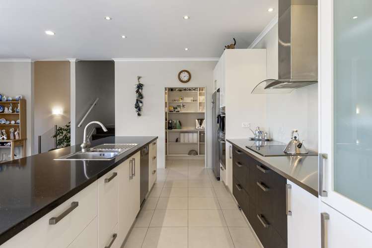 92 West Hoe Heights Orewa_9