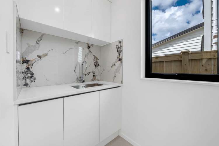 3/7 Edgar Pearce Place Howick_6